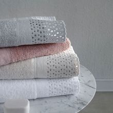 Toalha de Banho Princess Bege Com Aplicação 70x140cm