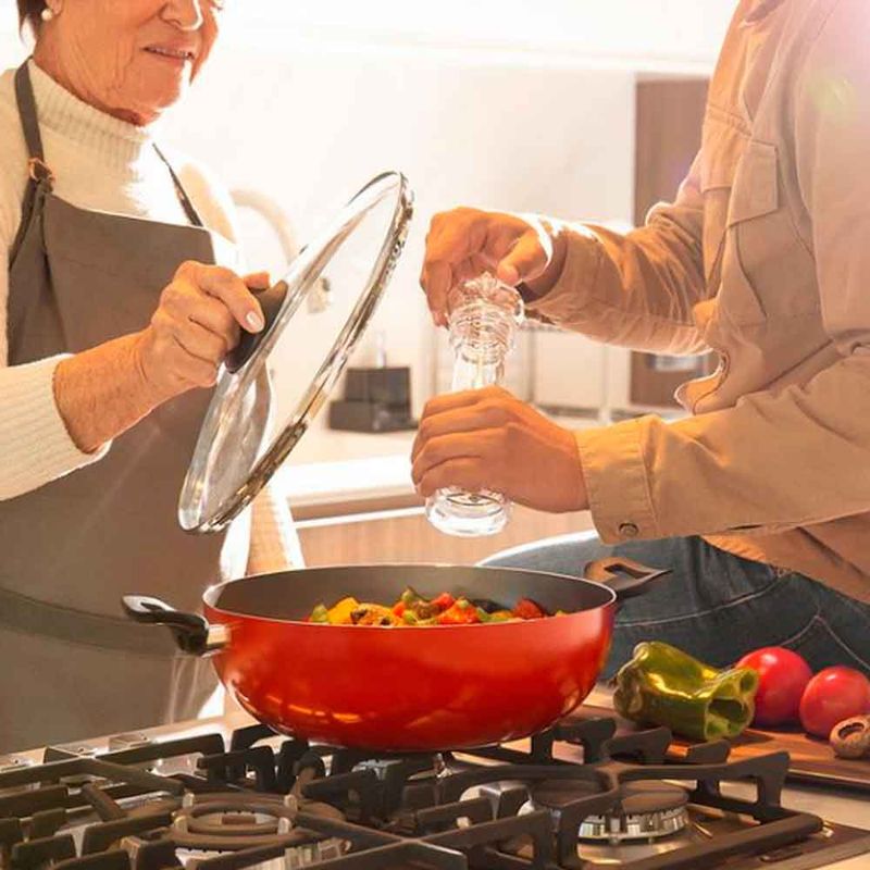 WOK-28CM-CHILLI-COM-TAMPA-E-ALCAS-CEREJA-41LITROS