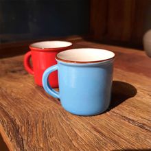 Xícara de Café Esmaltada Branca e Azul 5x5,5cm