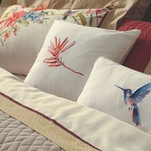 Almofada Trussardi 300 Fios Cetim 100% Algodão Egípcio Costa Dorata Flor