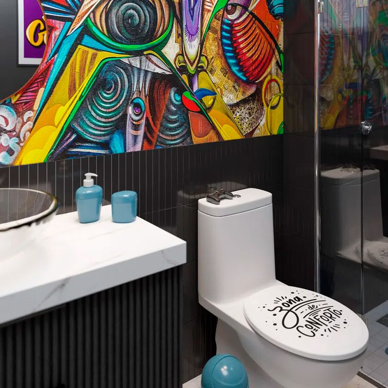 Assento-Sanitario-Oval--Almofadado-Branco-Decorado-Frase-Zona-de-Conforto-Astra