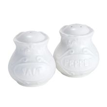 Conjunto Com 1 Saleiro E 1 Pimenteiro Em Porcelana Com Alto Relevo Wolf