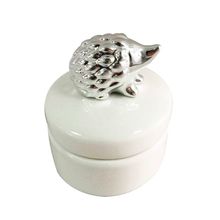 Potiche Decorativo Marmota Em Cerâmica Branca E Prata Pequena