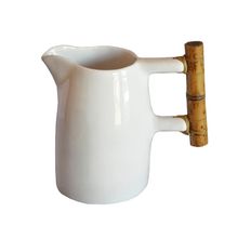 JARRA DE PORCELANA BRANCA COM BAMBU